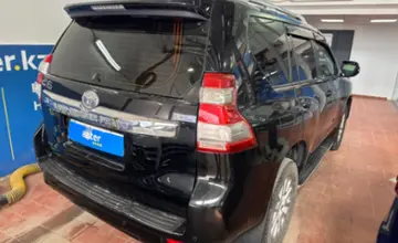 Toyota Land Cruiser Prado 2014 года за 15 500 000 тг. в Астана