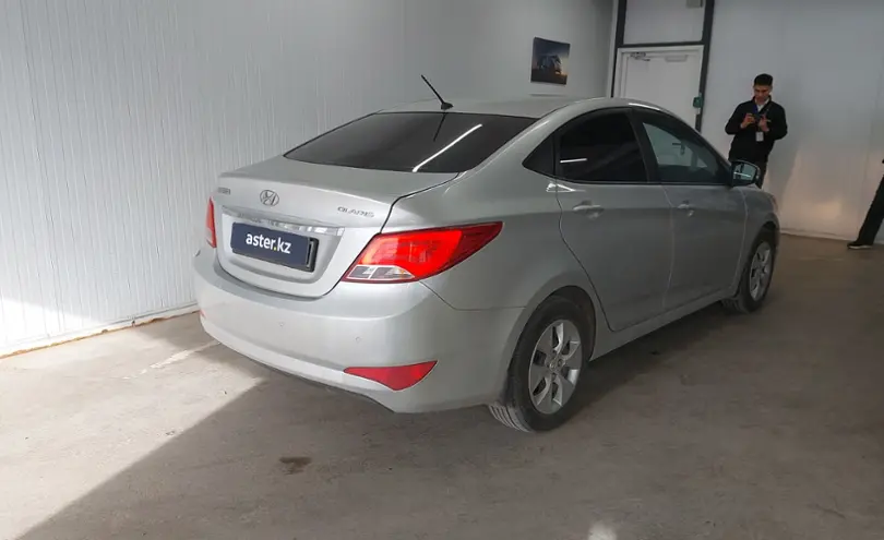 Hyundai Solaris 2015 года за 5 800 000 тг. в Астана фото 3