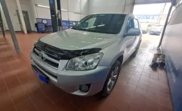 Toyota RAV4 2010 года за 7 900 000 тг. в Астана фото 1