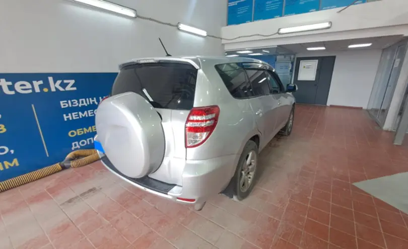 Toyota RAV4 2010 года за 7 900 000 тг. в Астана фото 5