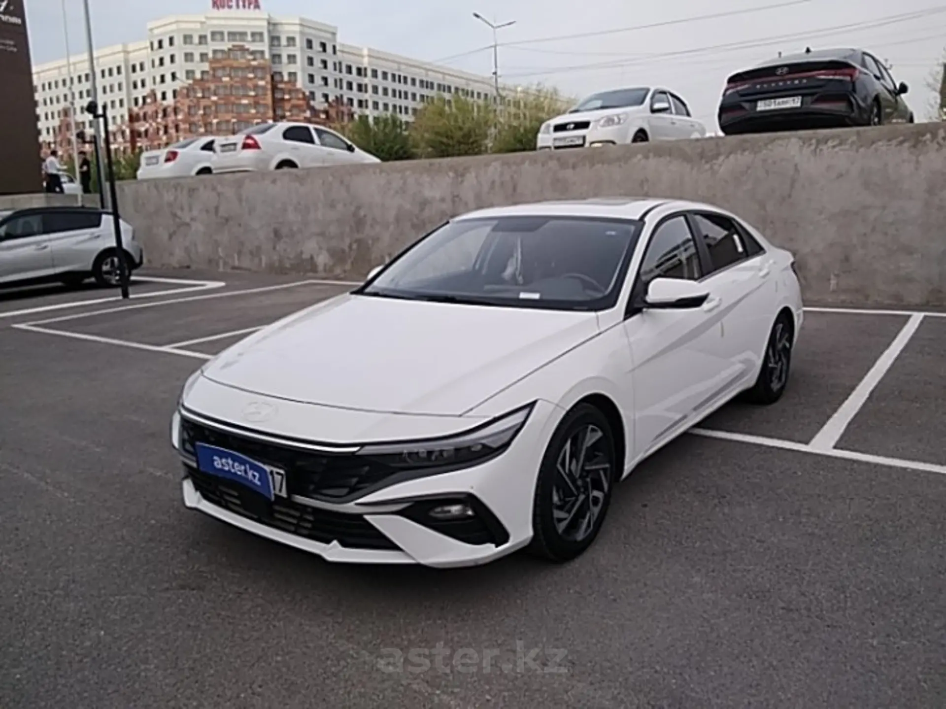 Hyundai Elantra 2023