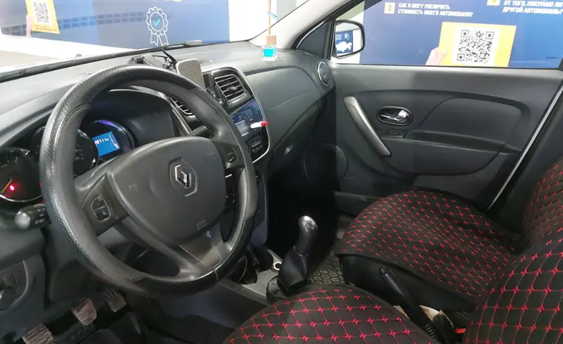 Renault Logan 2018 года за 4 800 000 тг. в Астана фото 5
