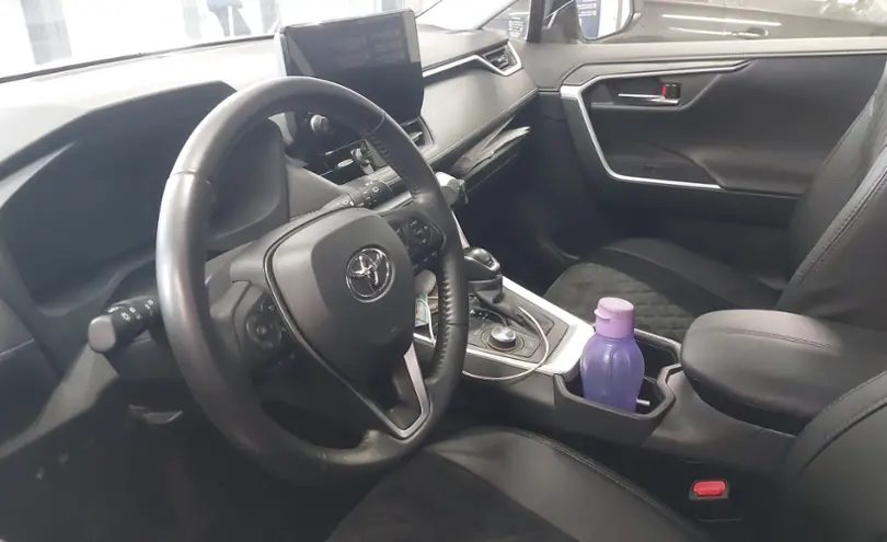 Toyota RAV4 2023 года за 17 500 000 тг. в Астана фото 5