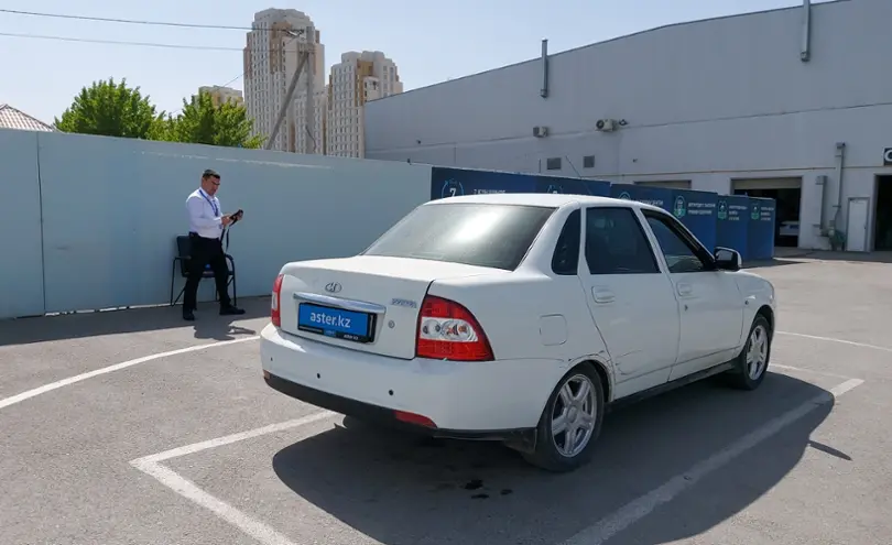 LADA (ВАЗ) Priora 2014 года за 2 500 000 тг. в Шымкент фото 3