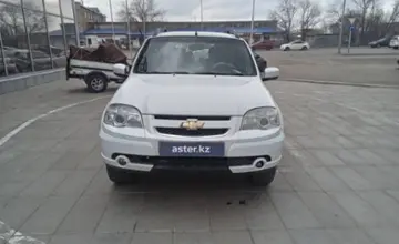 Chevrolet Niva 2014 года за 3 300 000 тг. в Уральск фото 2