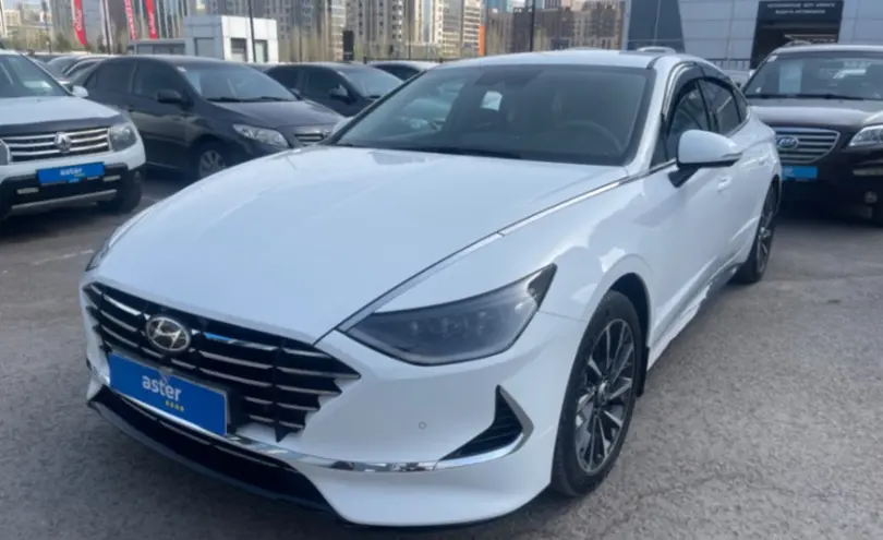 Hyundai Sonata 2023 года за 13 500 000 тг. в Астана