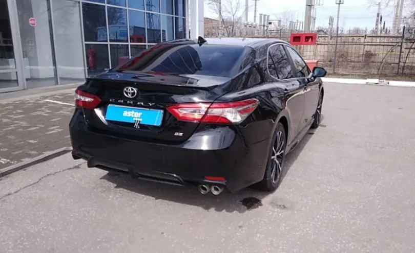 Toyota Camry 2019 года за 12 800 000 тг. в Актобе фото 5