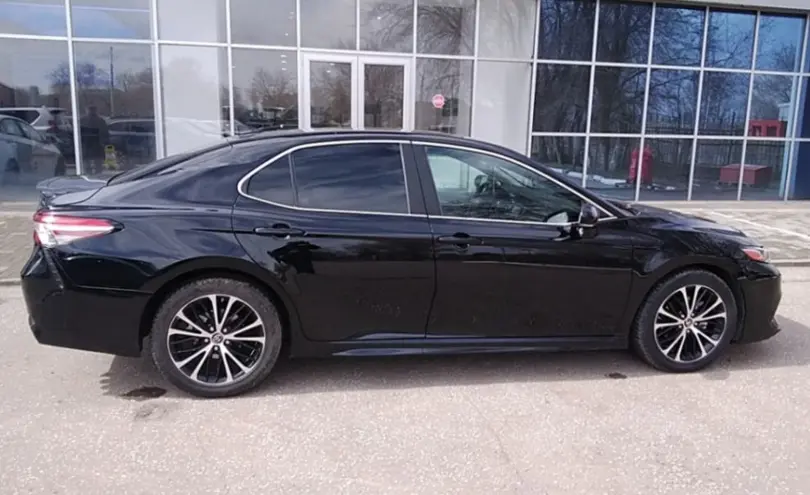 Toyota Camry 2019 года за 12 800 000 тг. в Актобе фото 4