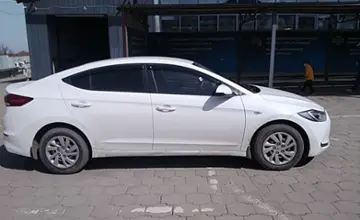 Hyundai Elantra 2018 года за 6 500 000 тг. в Караганда фото 4