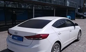 Hyundai Elantra 2018 года за 6 500 000 тг. в Караганда
