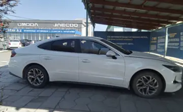 Hyundai Sonata 2021 года за 12 000 000 тг. в Талдыкорган фото 4