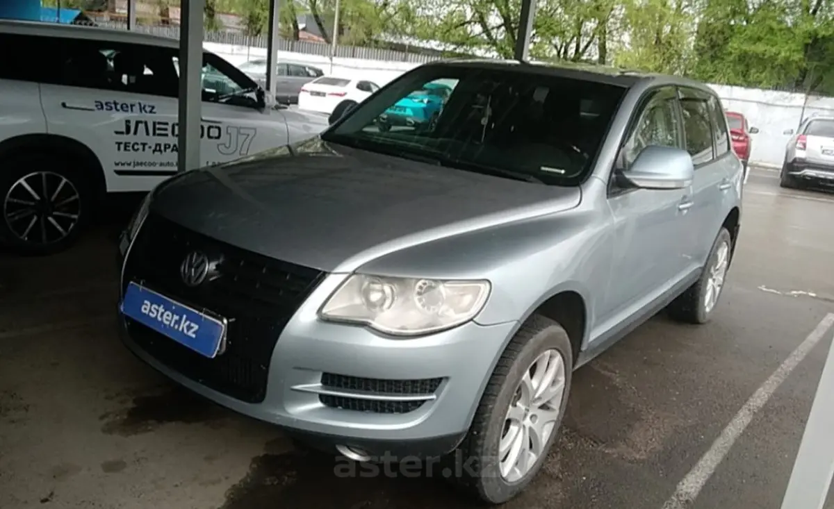 Volkswagen Touareg 2008 года за 5 000 000 тг. в Алматы