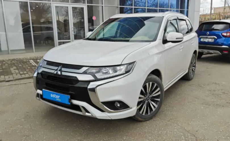 Mitsubishi Outlander 2022 года за 9 500 000 тг. в Актобе