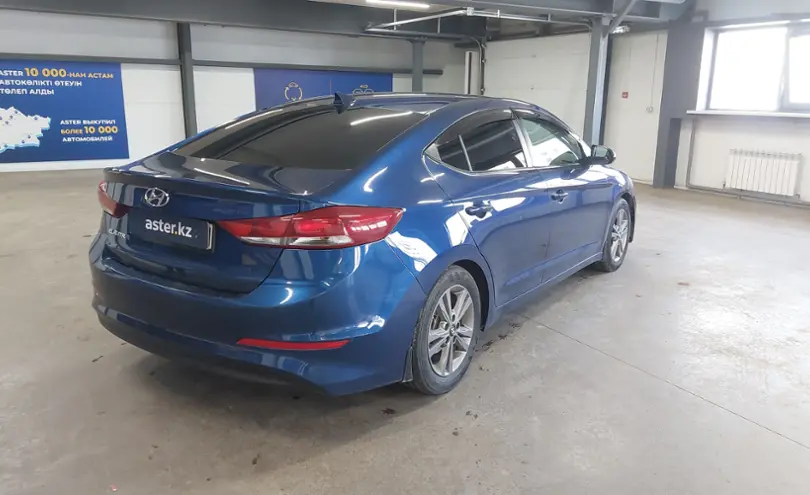 Hyundai Elantra 2018 года за 7 000 000 тг. в Астана фото 3