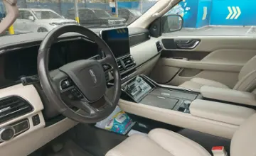 Lincoln Navigator 2019 года за 29 900 000 тг. в Алматы фото 5