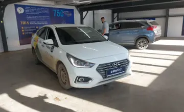 Hyundai Accent 2019 года за 7 000 000 тг. в Астана фото 2