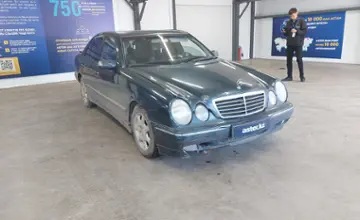 Mercedes-Benz E-Класс 2001 года за 3 000 000 тг. в Астана фото 2