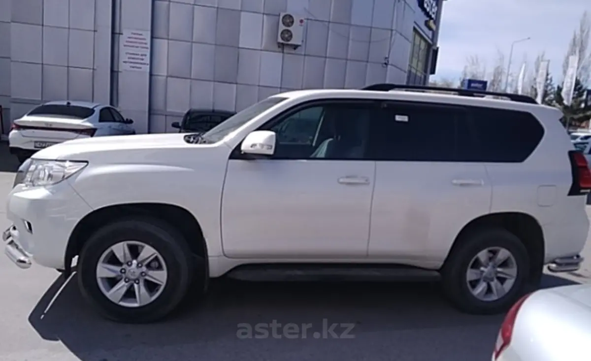 Toyota Land Cruiser Prado 2019