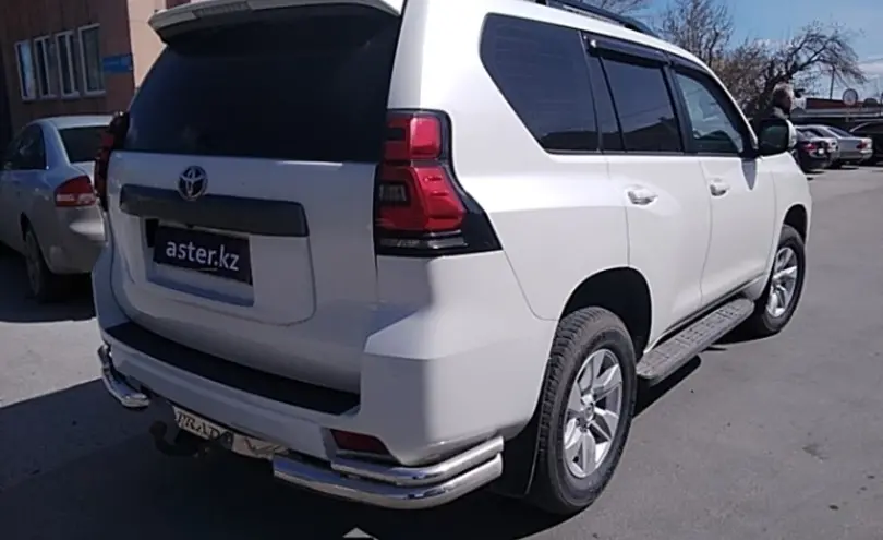 Toyota Land Cruiser Prado 2019 года за 25 000 000 тг. в Костанай фото 5