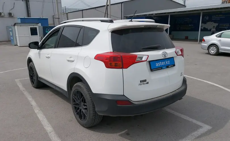 Toyota RAV4 2015 года за 11 000 000 тг. в Шымкент фото 4