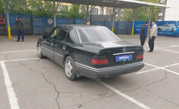 Mercedes-Benz W124 1993 года за 1 300 000 тг. в Алматы фото 4