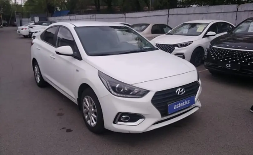Hyundai Accent 2019 года за 7 500 000 тг. в Алматы фото 3