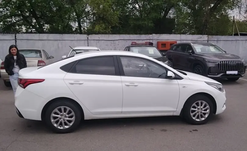 Hyundai Accent 2019 года за 7 500 000 тг. в Алматы фото 4