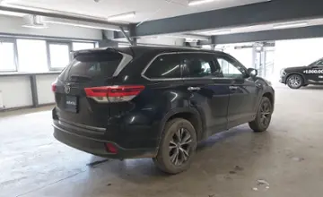 Toyota Highlander 2019 года за 18 500 000 тг. в Астана фото 3