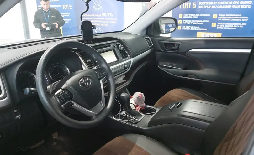 Toyota Highlander 2019 года за 18 500 000 тг. в Астана фото 5