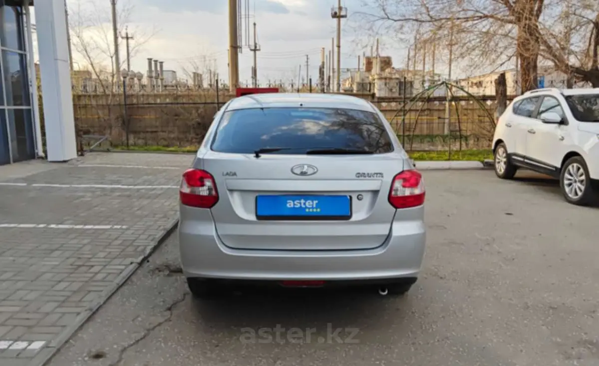 LADA (ВАЗ) Granta 2015