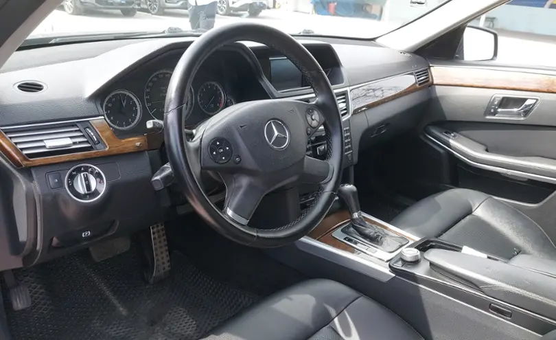 Mercedes-Benz E-Класс 2011 года за 9 000 000 тг. в Шымкент фото 5