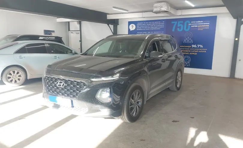 Hyundai Santa Fe 2020 года за 12 500 000 тг. в Астана