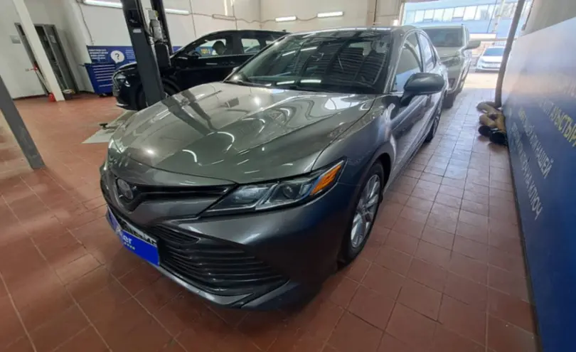 Toyota Camry 2017 года за 11 700 000 тг. в Астана