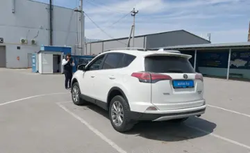 Toyota RAV4 2015 года за 14 500 000 тг. в Шымкент фото 4