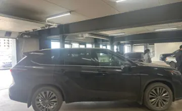 Toyota Highlander 2020 года за 27 000 000 тг. в Астана фото 4