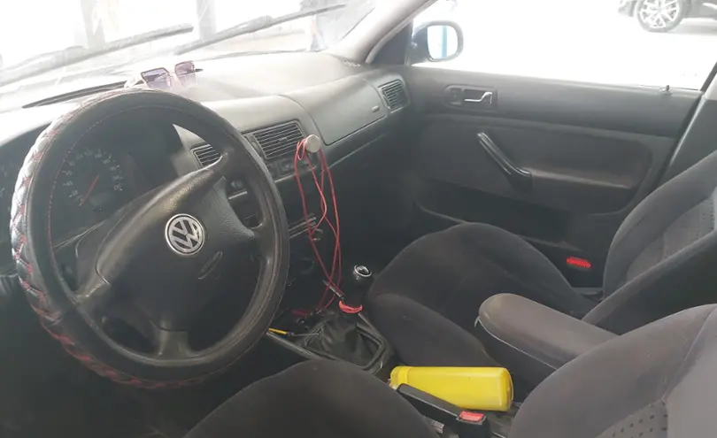Volkswagen Golf 1999 года за 1 800 000 тг. в Астана фото 5