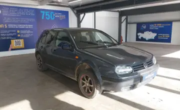 Volkswagen Golf 1999 года за 1 800 000 тг. в Астана фото 2