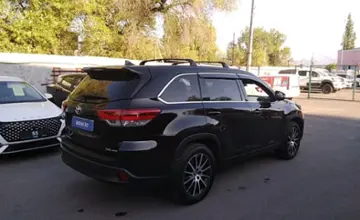 Toyota Highlander 2018 года за 17 500 000 тг. в Алматы