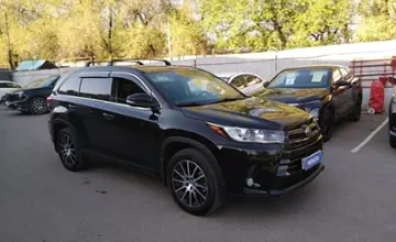 Toyota Highlander 2018 года за 17 500 000 тг. в Алматы фото 3