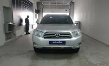 Toyota Highlander 2010 года за 13 000 000 тг. в Павлодар фото 2