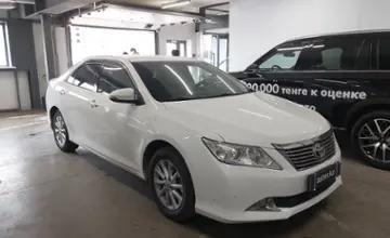 Toyota Camry 2014 года за 9 500 000 тг. в Астана фото 2