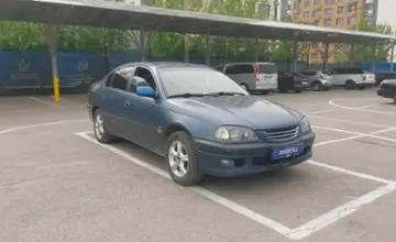 Toyota Avensis 2000 года за 2 200 000 тг. в Алматы фото 2