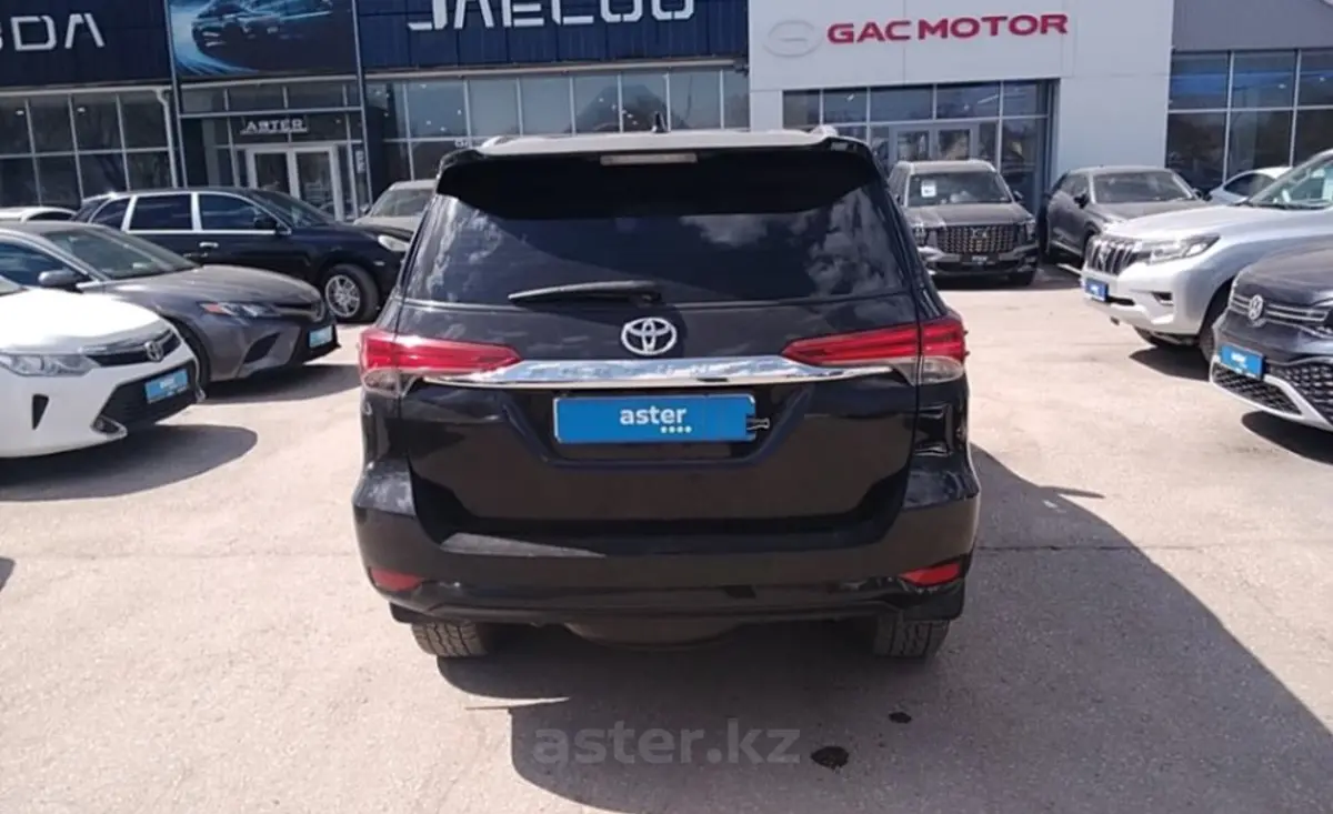 Toyota Fortuner 2016