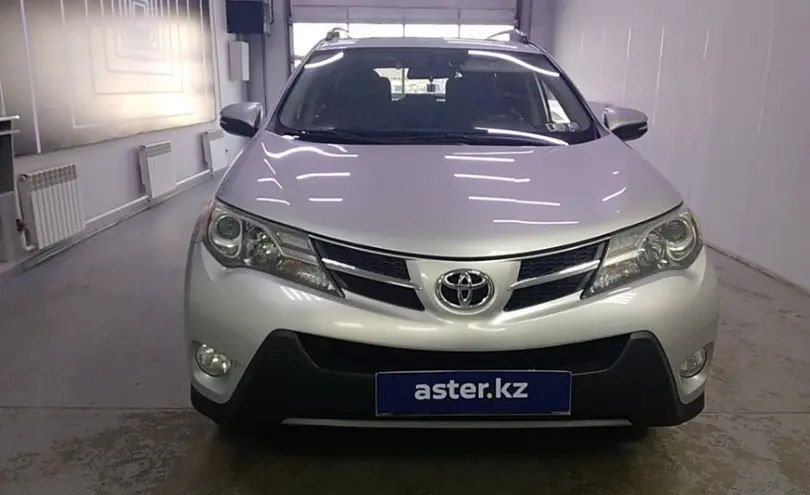 Toyota RAV4 2015 года за 9 000 000 тг. в Павлодар фото 2