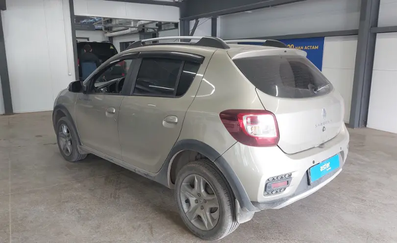 Renault Sandero 2021 года за 7 200 000 тг. в Астана фото 4