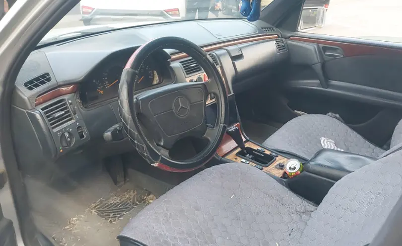 Mercedes-Benz E-Класс 1997 года за 2 300 000 тг. в Алматы фото 5