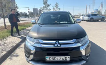 Mitsubishi Outlander 2016 года за 12 000 000 тг. в Астана фото 2