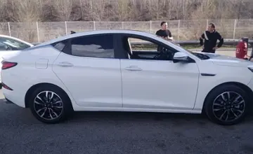 JAC J7 2023 года за 6 500 000 тг. в Усть-Каменогорск фото 4