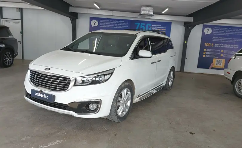 Kia Carnival 2019 года за 9 500 000 тг. в Астана