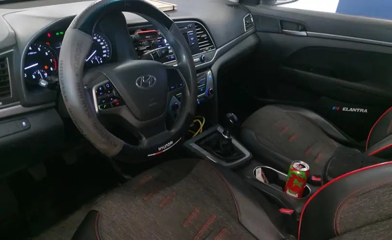 Hyundai Elantra 2018 года за 7 000 000 тг. в Астана фото 5